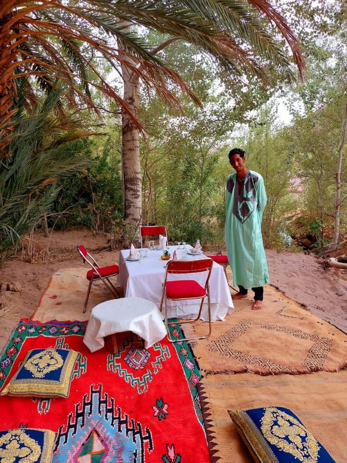 Auberge Restaurant Tissili " Oasis De Fint" Dış mekan fotoğraf