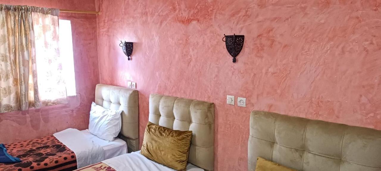 Auberge Restaurant Tissili " Oasis De Fint" Dış mekan fotoğraf