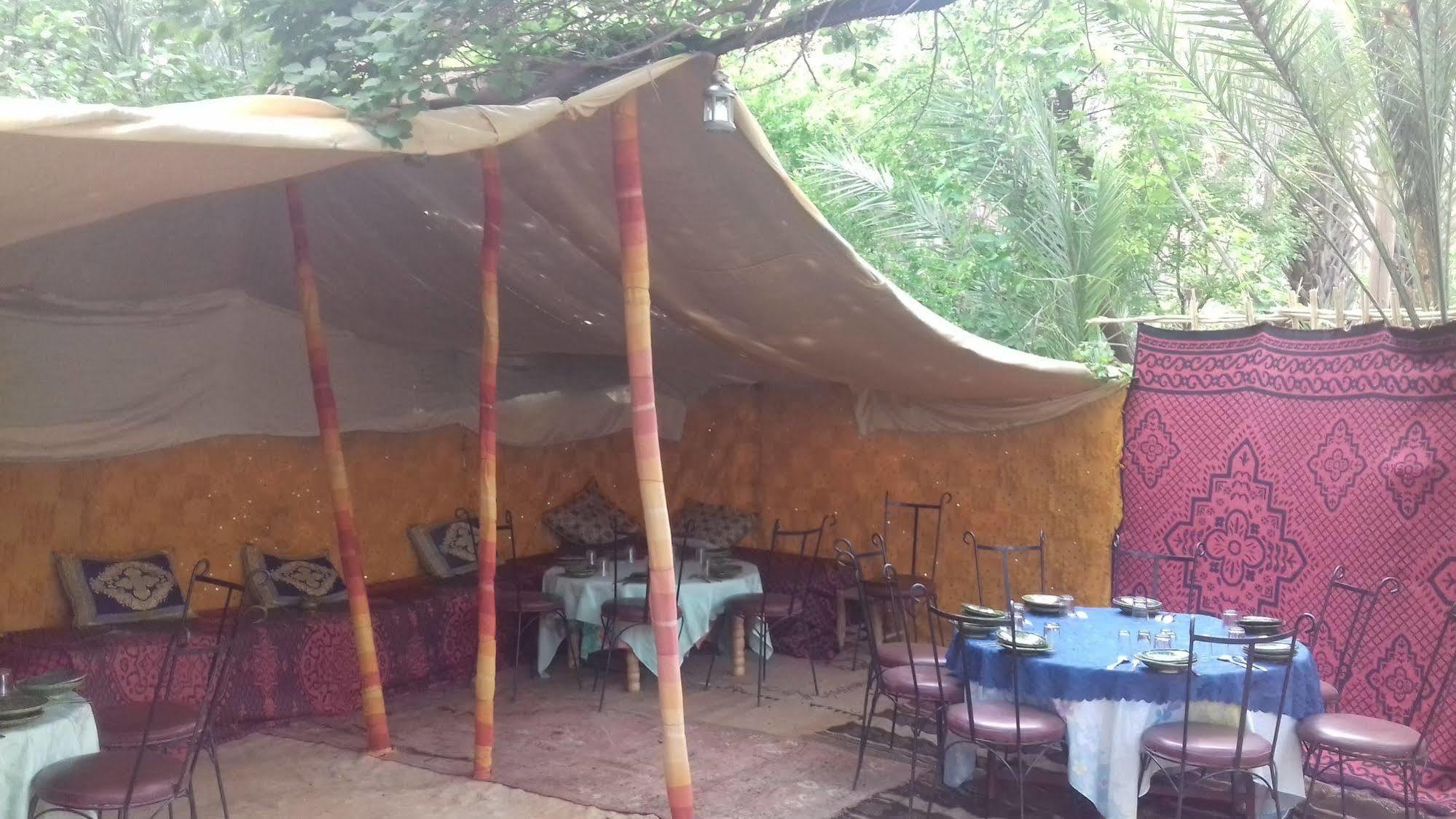 Auberge Restaurant Tissili " Oasis De Fint" Dış mekan fotoğraf