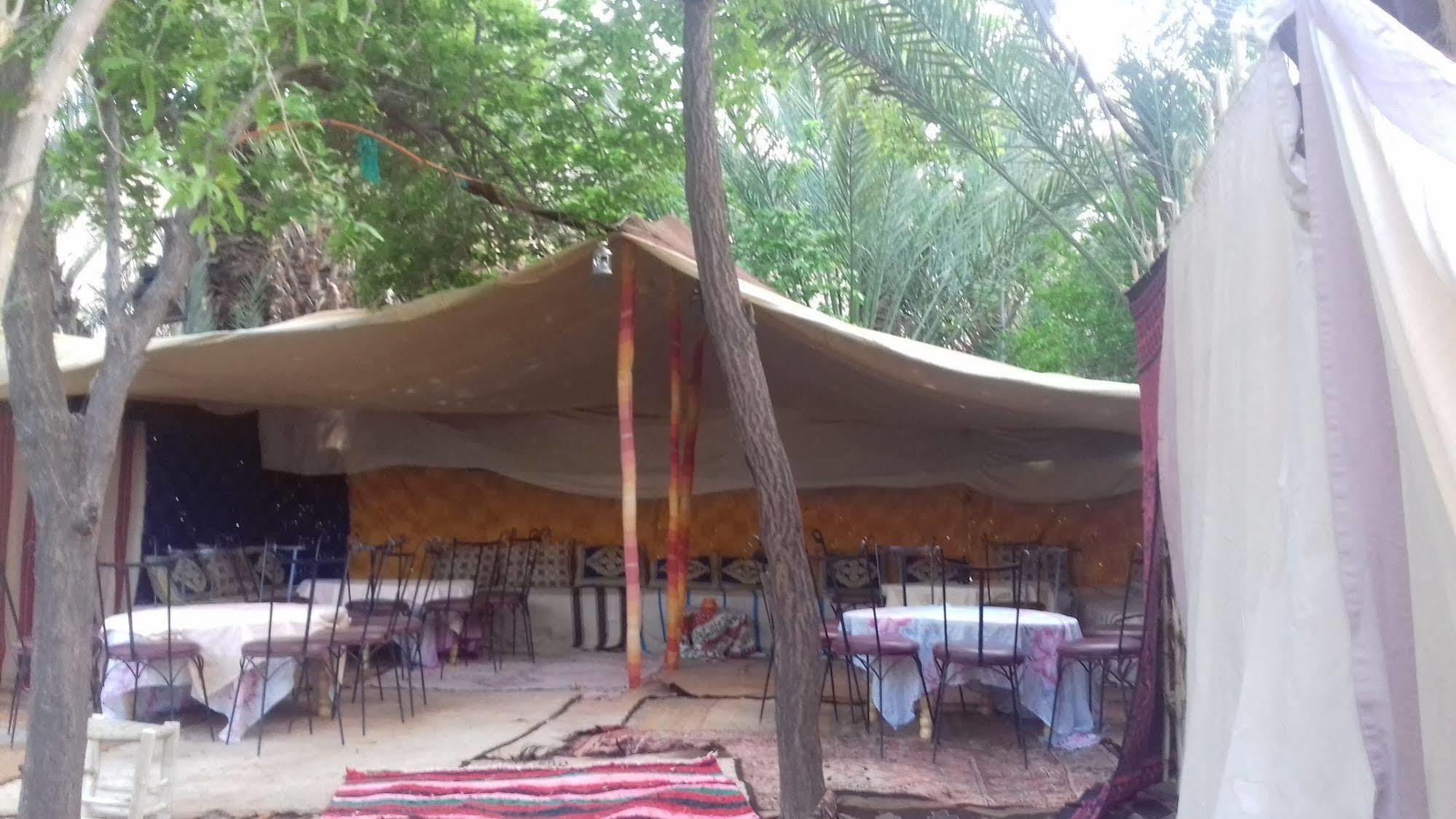 Auberge Restaurant Tissili " Oasis De Fint" Dış mekan fotoğraf